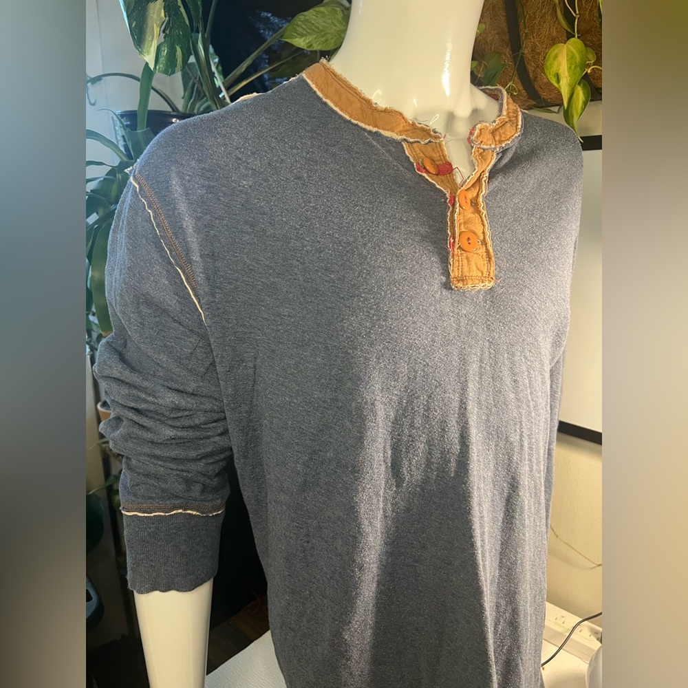 Carbon 2 Cobalt Long Sleeve Henley in Grey with Tan Details